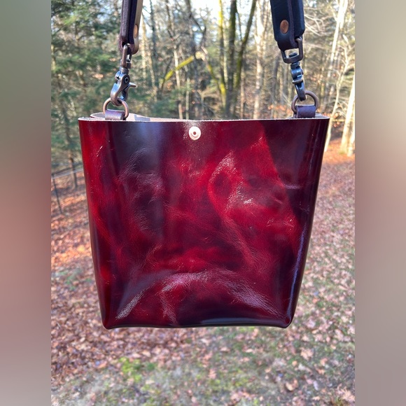 [SOLD] Artisan Made Original Little Raincloud Leather Goods Small Shoulder Bag. - Picture 5 of 14